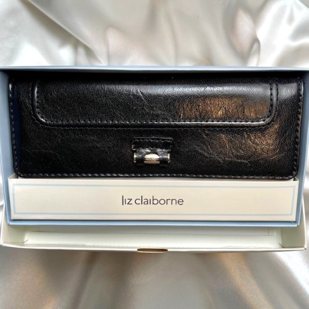 Liz Claiborne Boxed Checkbook Wallet - Blk - 7 1/2" x 4 1/4" x 1"